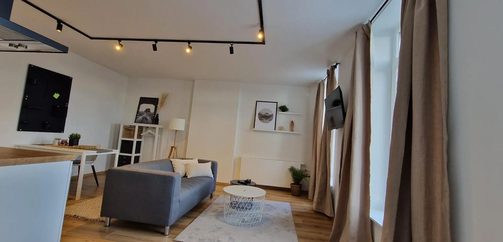 Charleroi Cozy Home 0*,